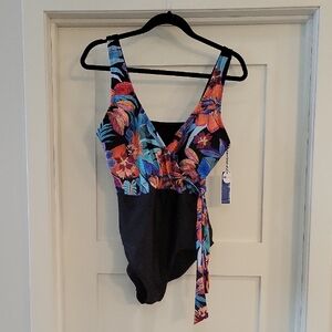 Sonnet Shores Swimsuit 10 NWT